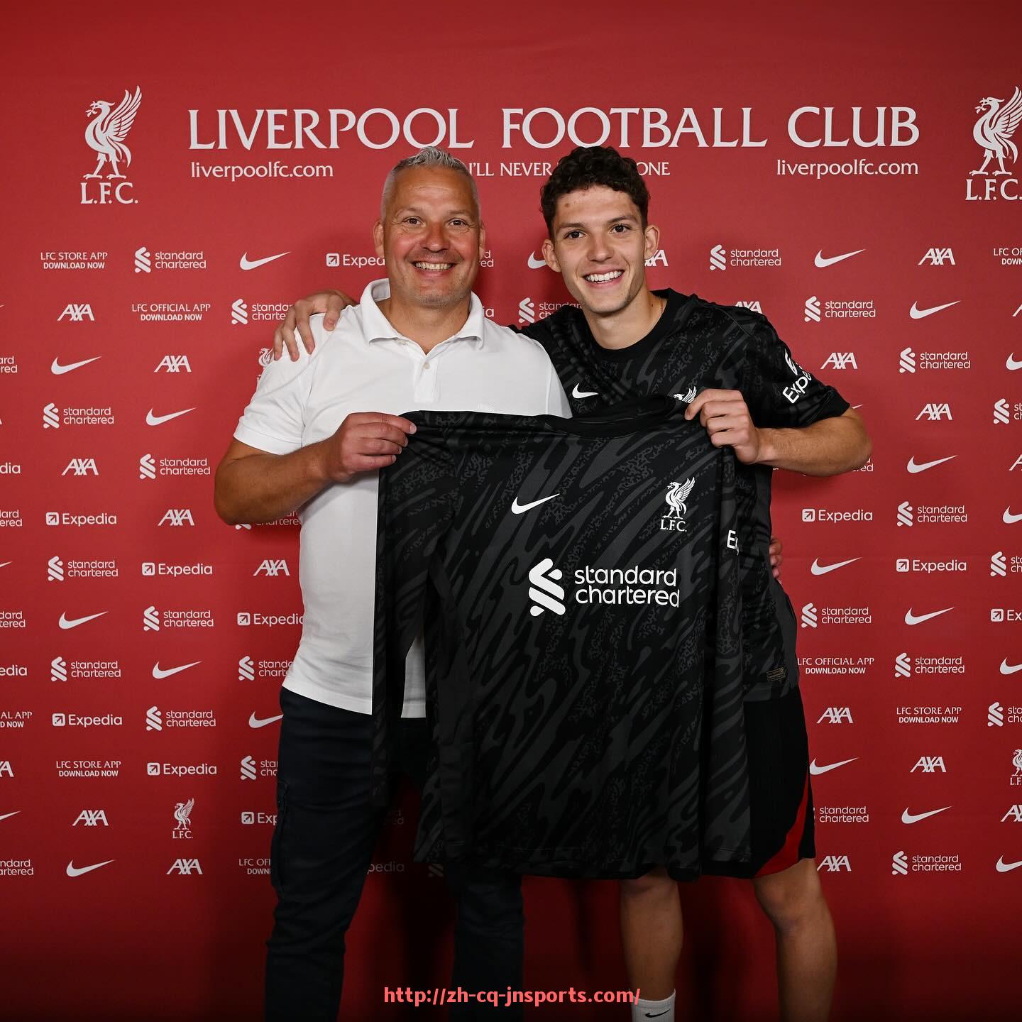 JN江南体育-德甲新赛季球队身价及实力对比预测